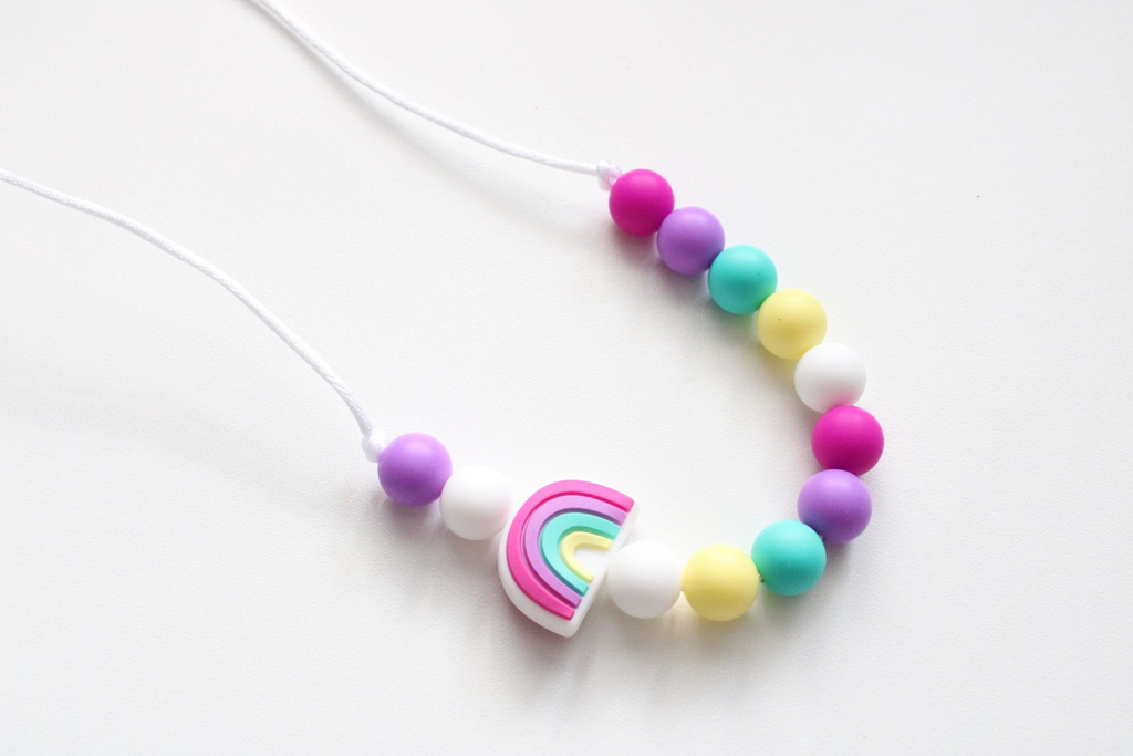 🌈 PASTEL RAINBOW NECKLACE